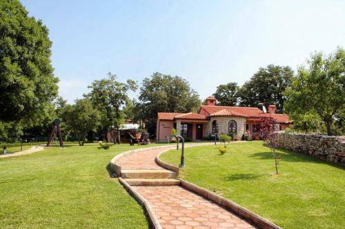 Luxury villa with a swimming pool Belavici (Marcana) - 3028 - Accommodation - Barban