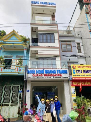 Nhà nghỉ QUANG TRUNG - 출입구