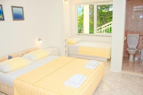 Apartments and rooms by the sea Zivogosce - Porat, Makarska - 2733