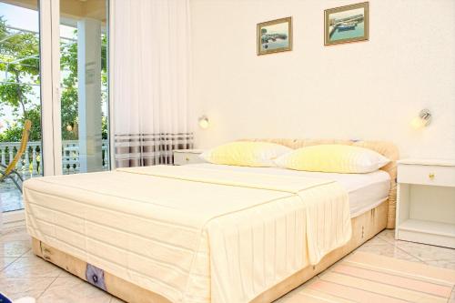 Apartments and rooms by the sea Zivogosce - Porat, Makarska - 2733