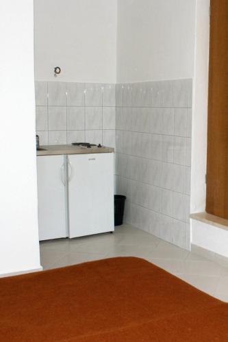 Studio Duce 2746b - image 7