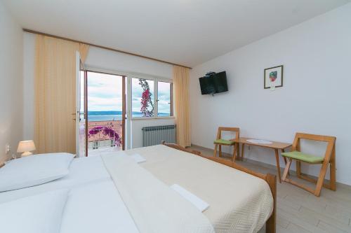 Triple Room Brela 2752a - image 11