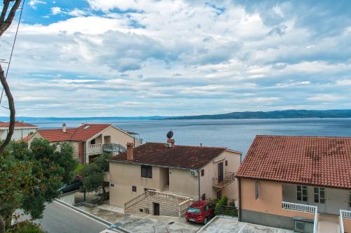 Triple Room with Balcony and Sea View image 2