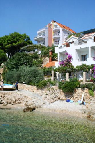 Apartments by the sea Stanici, Omis - 2797