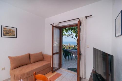 Apartment Postira 3065a - image 6