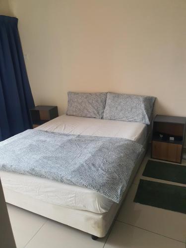 Lovely studio condo with balcony & pool @ Suria Jelutong