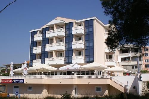 Apartments and rooms with parking space Seget Vranjica, Trogir - 3079 in Trogir
