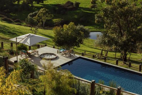 TIMBA - Luxury bush rtreet with pool and spa