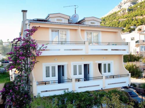  Apartments with a parking space Baska Voda, Makarska - 2709 in Baška Voda