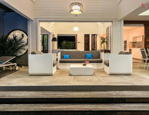 THE VIEW - Magnifique Villa face a la Mer in Mare Gaillard