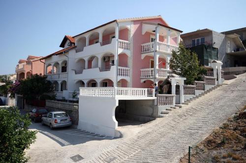 Apartments by the sea Mastrinka Ciovo - 4648 - image 7