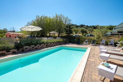Swimming pool, Casa OLIVA pool and relaxing in San Ginesio