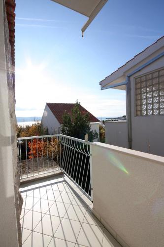 Studio with Terrace and Sea View image 9