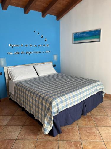 Color House Malpensa B&B 5