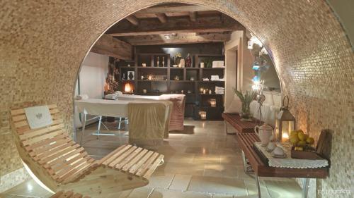 บริการนวด, Torre Del Parco in เลชเช่