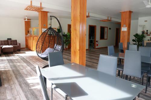 ردهة, Cowry Inn in فافو اتول