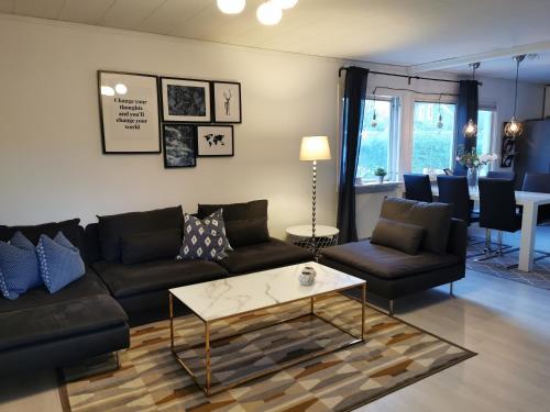 The White and Black House - Accommodation - Kalix