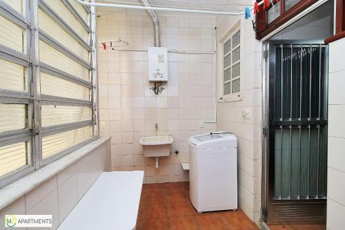 Apartment with Sea View image 4