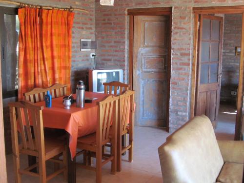 2 bedrooms, 10 beds