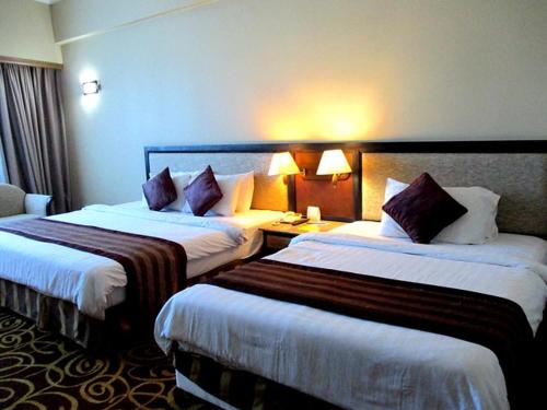 Double or Twin Room with Shower