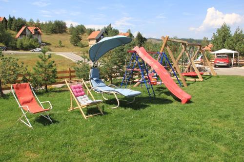 Spēļu laukums, Brvnara Zlatibor Tornik in Jablanica
