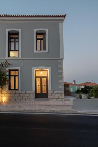 Villa Samos - Renovated stone villa with private pool- 2 min from the sea! - Άμπελος