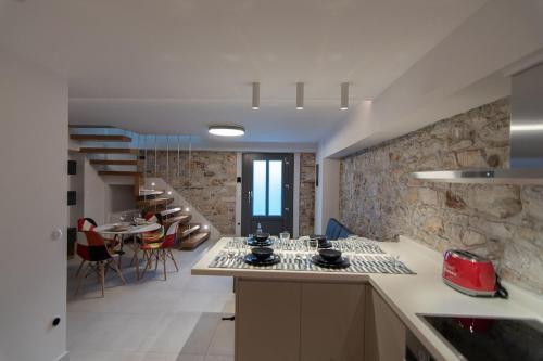 Konyha, Villa Samos - Renovated stone villa with private pool- 2 min from the sea! in Valeontades