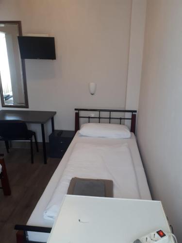 Hotel Berliner Hof - image 2