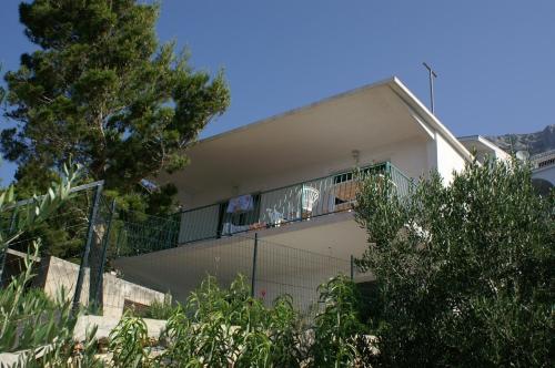  Apartments by the sea Marusici, Omis - 2741 in Mimice