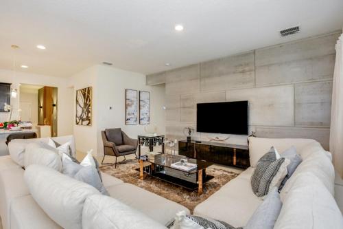 6070BOA Luxury 6 Bedroom 5Bath Home With Spa villa - image 2