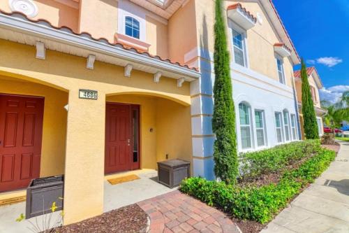 Amazing 4BR Resort Townhome with Splash Pool-4686TD villa - image 5