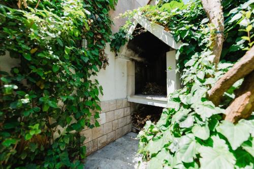 Apartments with a parking space Duce Omis - 2773 - image 3
