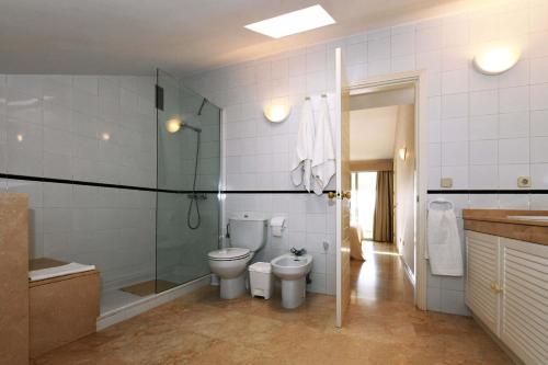 Three-Bedroom Villa image 10