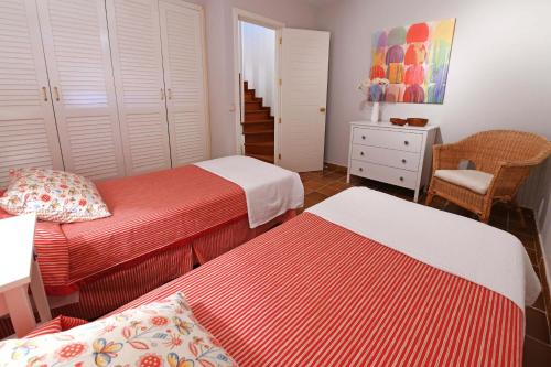 Three-Bedroom Villa image 6