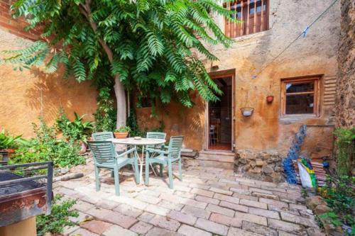 Cal Joanet, acollidora caseta a Gratallops in Gratallops