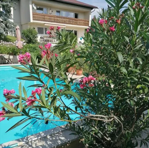 Four Seasons Apartment "GREEN PARADISE" in Villach, Österreich