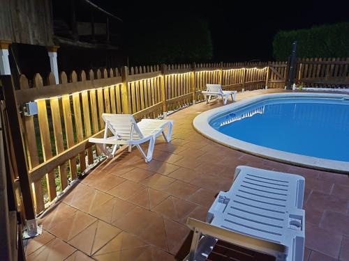4 bedrooms villa with private pool enclosed garden and wifi at Empalme de Vilar