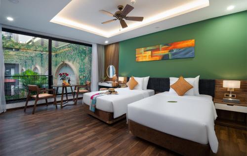 386976455 Chi House Danang Hotel and Apartment