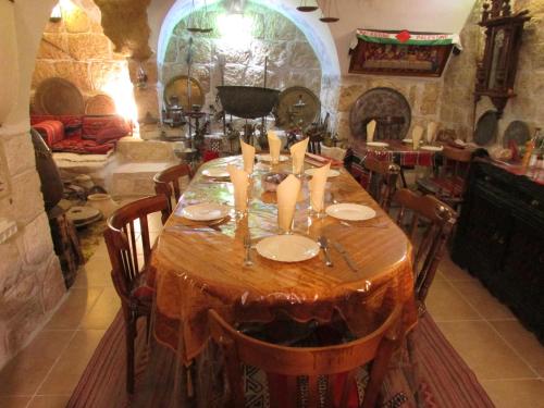 BREAD HOUSE BREAD HOUSE