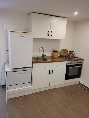 virtuve, Haus Evelynchen Apartment 1 Deutschhof in Fehrbellin
