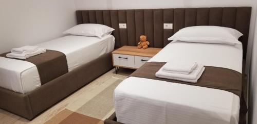 One-Bedroom Apartment image 6