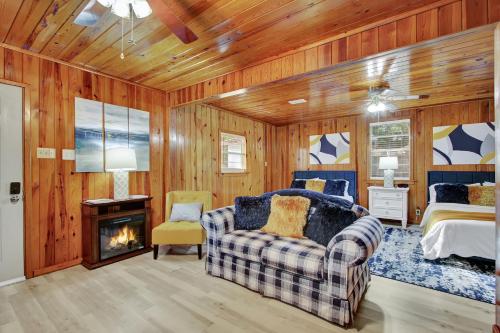 Lake Haven Cottage On Lake Hamilton in Hot Springs, USA