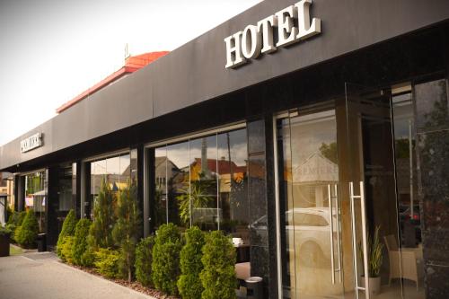 Hotel Premiera - image 11
