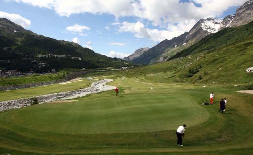 Golf course [on-site], Appartamento I Dadi Cervinia in Valtournenche