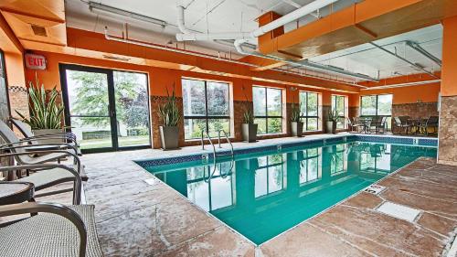 Best Western Plus West Akron Inn & Suites