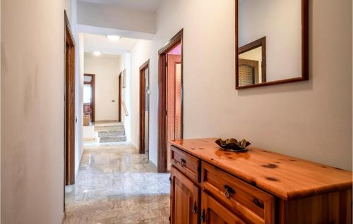 Viesnīcas āriene, 3 Bedroom Amazing Home In Scurcola Marsicana in Skurkola Marsikana