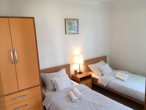 Apartments by the sea Duce Omis - 5261 - image 3