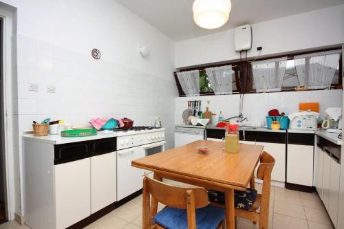 Double Room Banjol 5077b - image 10