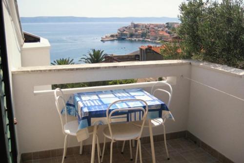 Apartments by the sea Igrane, Makarska - 5266