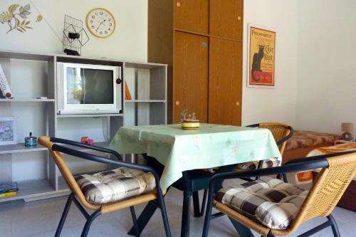 บริการและสิ่งอำนวยความสะดวก, Apartments by the sea Zavode, Omis - 5252 in เซลีนา